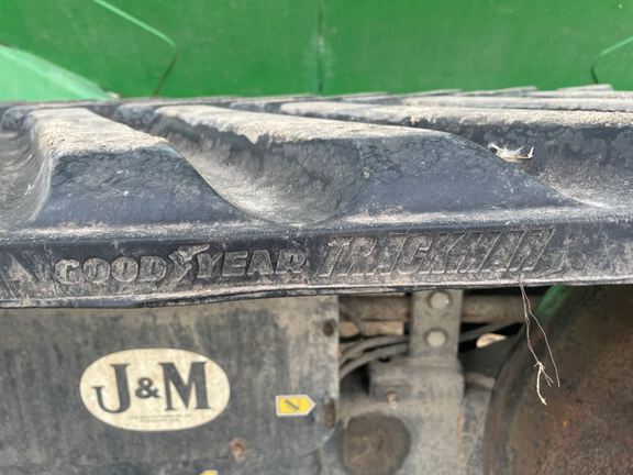 2009 J&M 1326 Grain Cart