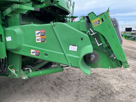 2022 John Deere S780 Combine