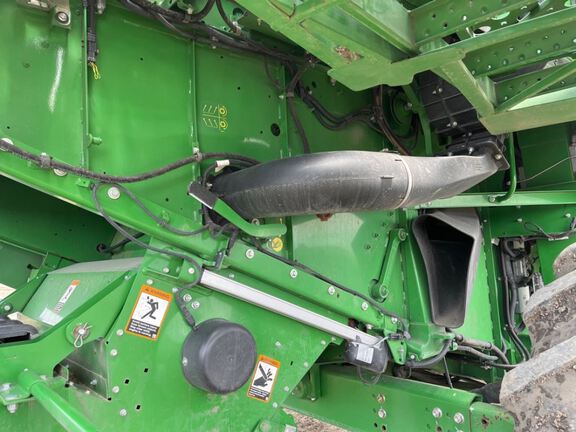 2022 John Deere S780 Combine