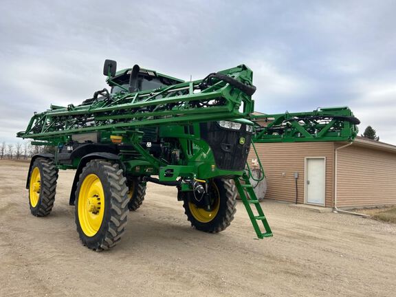 2024 John Deere 412R Sprayer/High Clearance