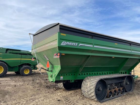 2015 Brent 1596 Grain Cart