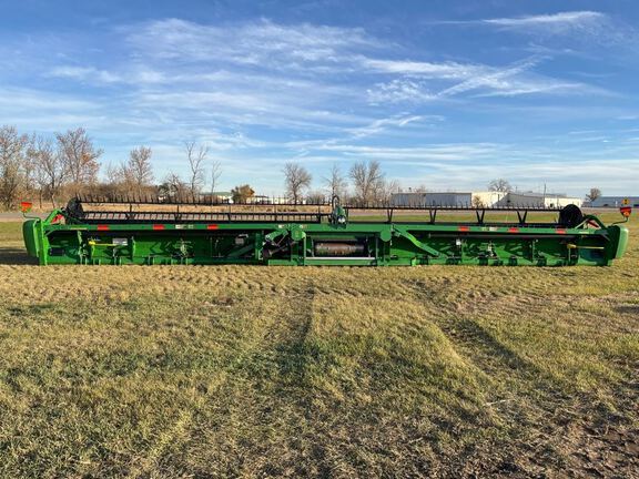 2019 John Deere 745FD Header Combine