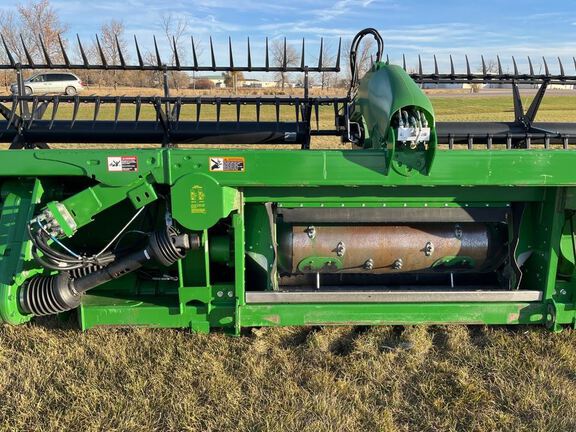 2019 John Deere 745FD Header Combine