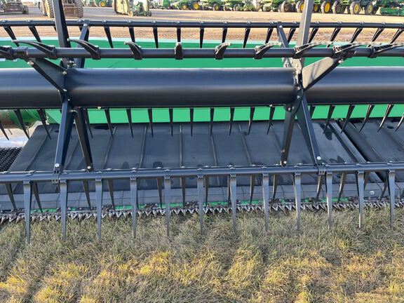 2019 John Deere 745FD Header Combine