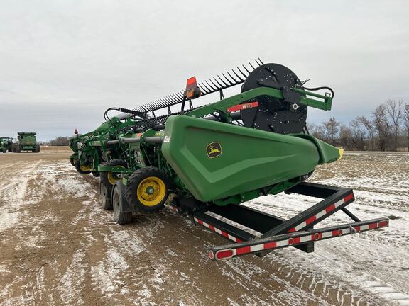 2024 John Deere HD40F Header Combine