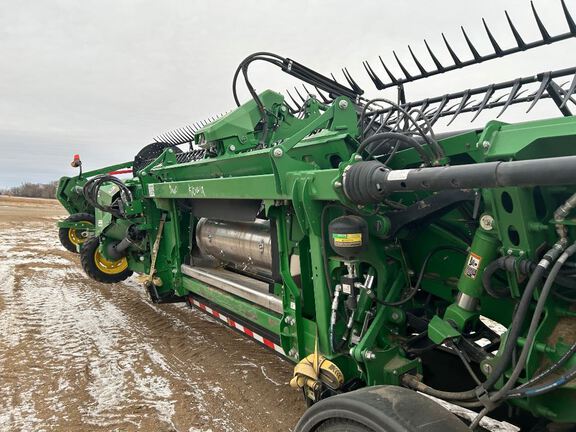 2024 John Deere HD40F Header Combine