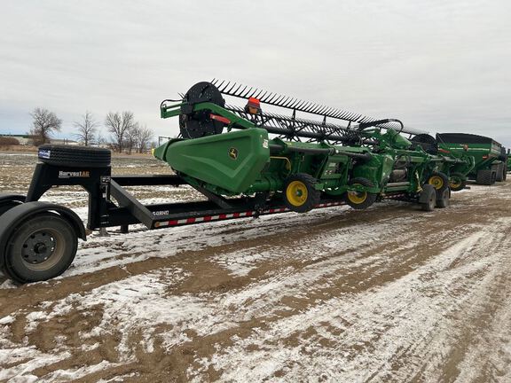 2024 John Deere HD40F Header Combine