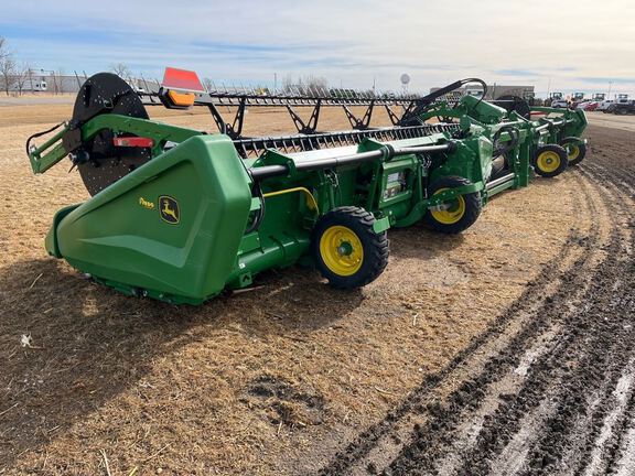 2024 John Deere HD40F Header Combine