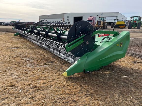 2024 John Deere HD40F Header Combine