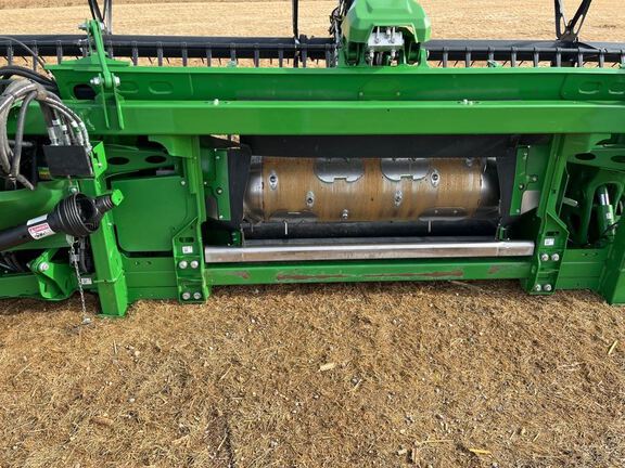 2024 John Deere HD40F Header Combine