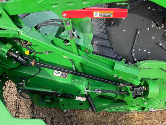 2024 John Deere HD40F Header Combine