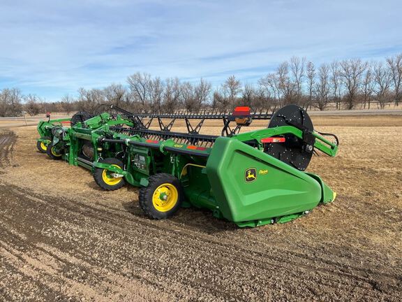 2024 John Deere HD40F Header Combine