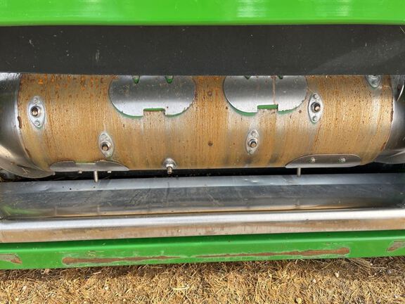 2024 John Deere HD40F Header Combine