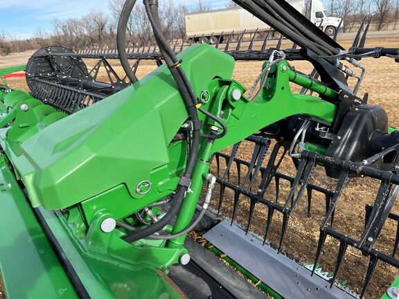 2024 John Deere HD40F Header Combine