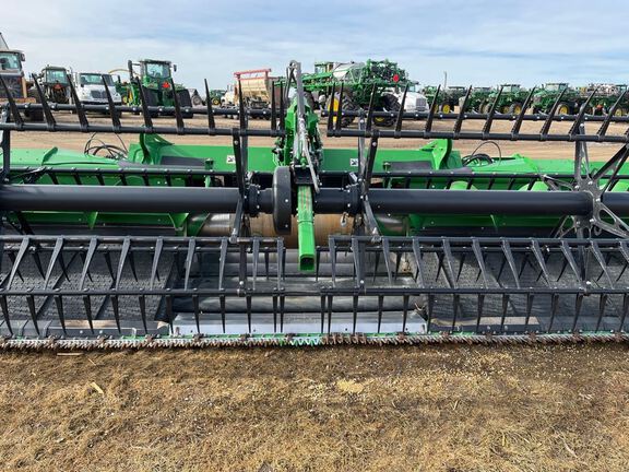 2024 John Deere HD40F Header Combine
