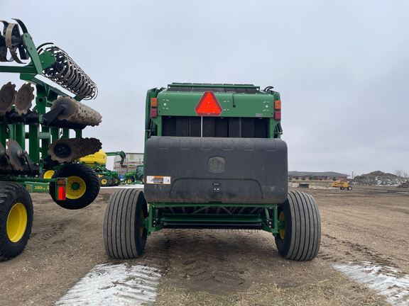 2019 John Deere 560R Baler/Round