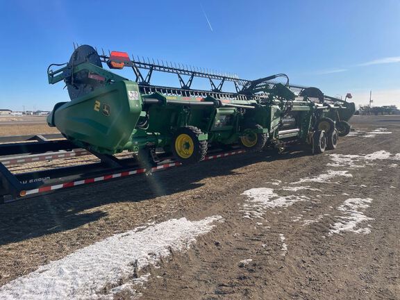 2024 John Deere HD40F Header Combine