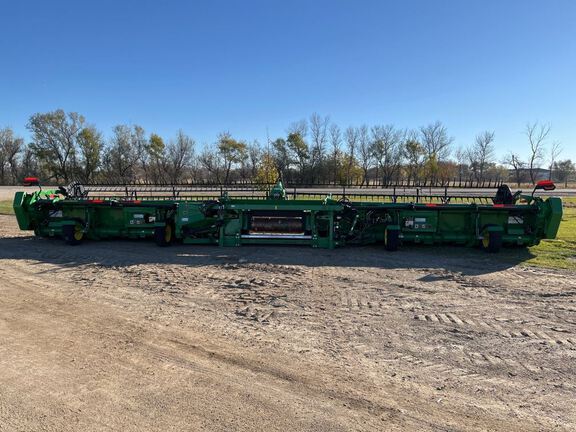 2024 John Deere HD40F Header Combine