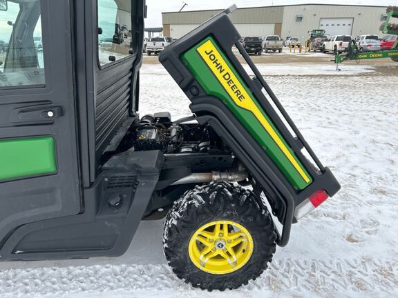 2023 John Deere XUV835R ATV