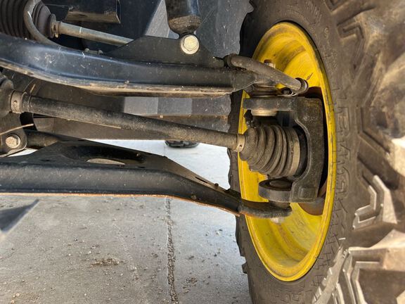 2024 John Deere XUV835R ATV