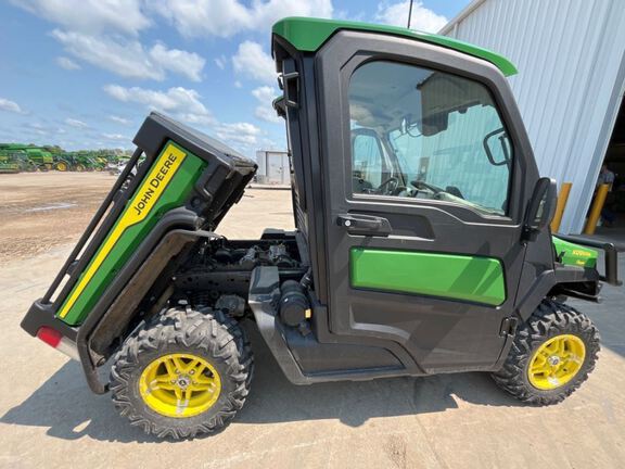 2024 John Deere XUV835R ATV