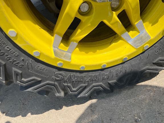 2024 John Deere XUV835R ATV