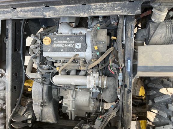 2024 John Deere XUV835R ATV