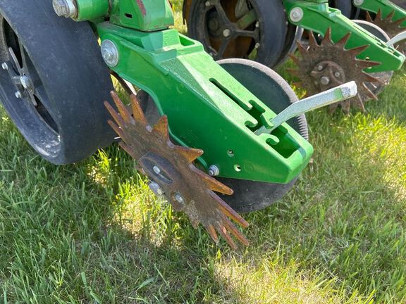 1997 John Deere 1770 Planter