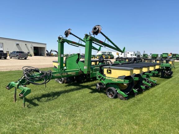 1997 John Deere 1770 Planter