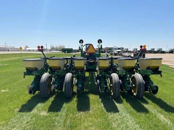 1997 John Deere 1770 Planter