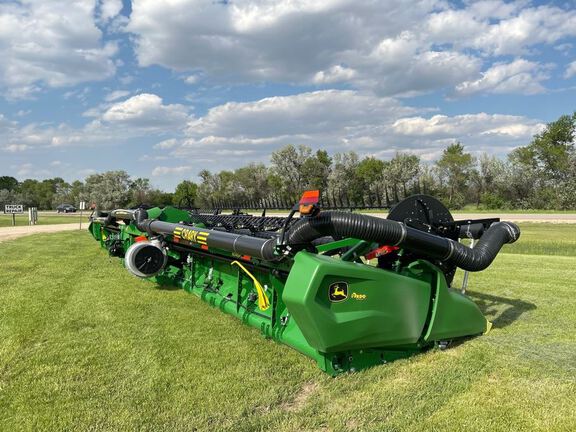 2024 John Deere RD45F Header Combine