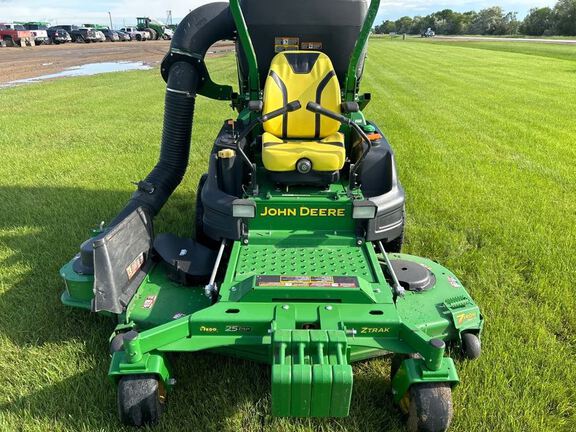 2022 John Deere Z997R Mower/Zero Turn