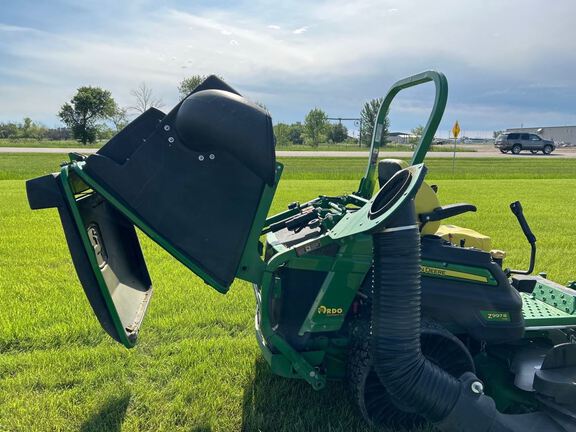 2022 John Deere Z997R Mower/Zero Turn