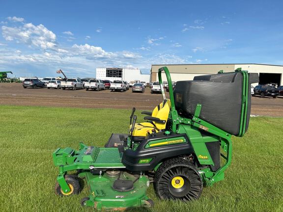 2022 John Deere Z997R Mower/Zero Turn