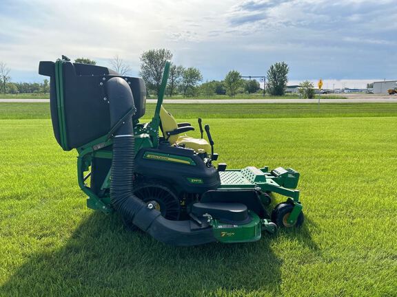 2022 John Deere Z997R Mower/Zero Turn