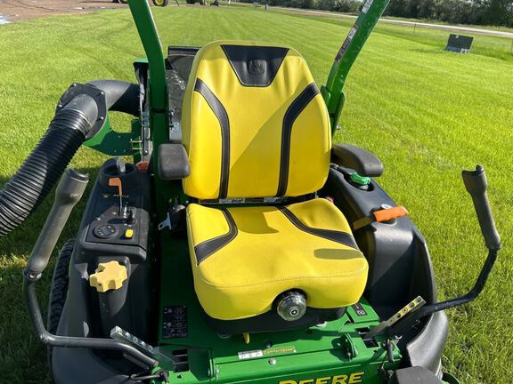 2022 John Deere Z997R Mower/Zero Turn