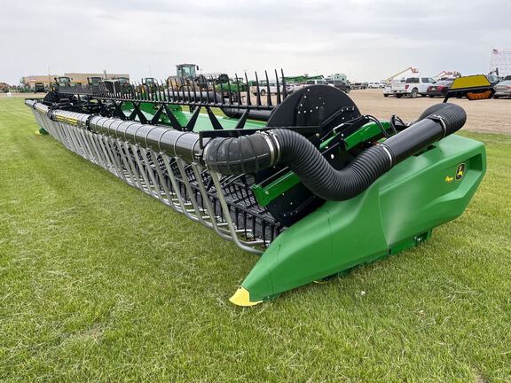 2024 John Deere RD45F Header Combine