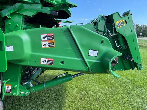 2024 John Deere S780 Combine