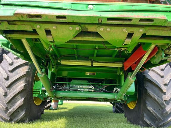 2024 John Deere S780 Combine