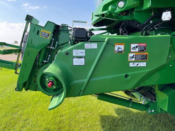 2024 John Deere S780 Combine