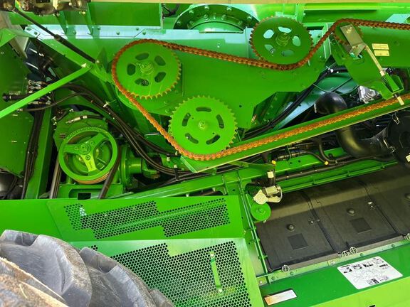 2024 John Deere S780 Combine