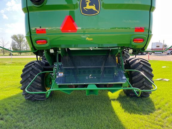 2024 John Deere S780 Combine