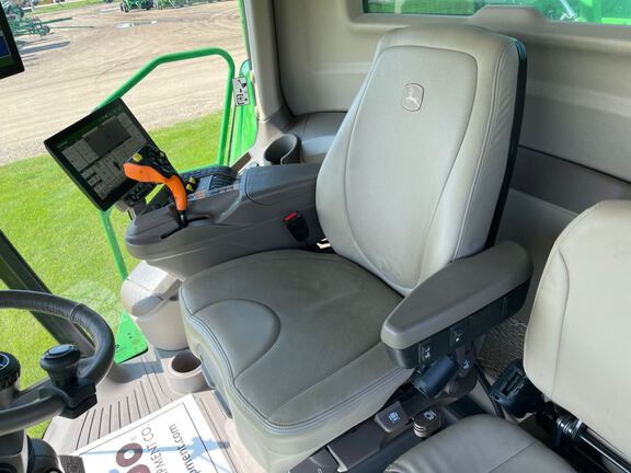 2024 John Deere S780 Combine