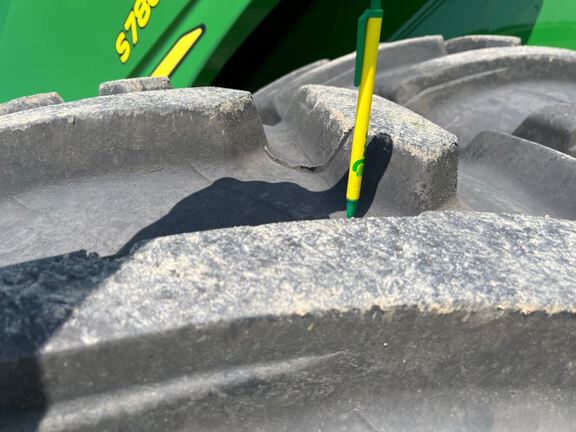 2024 John Deere S780 Combine