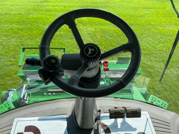 2024 John Deere S780 Combine