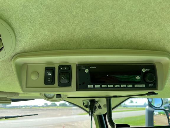 2024 John Deere S780 Combine