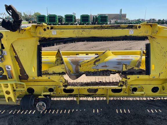 2016 John Deere 659 Header Forage