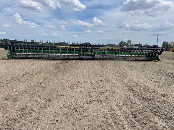 2023 John Deere RD45F Header Combine