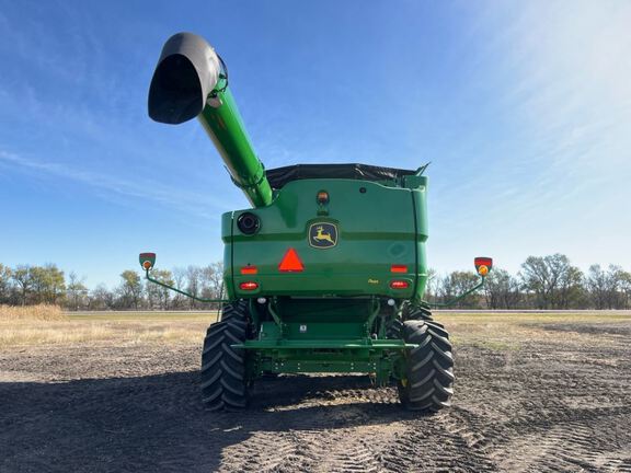 2020 John Deere S770 Combine