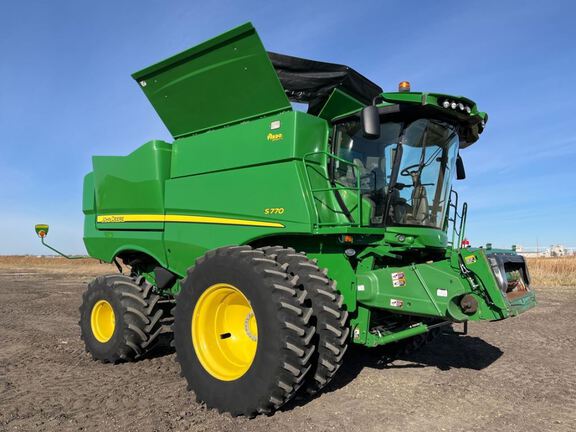 2020 John Deere S770 Combine